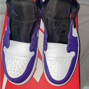 Jordan 1 low court purple Size 8
